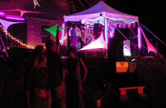 Outdoor techno DJ booth