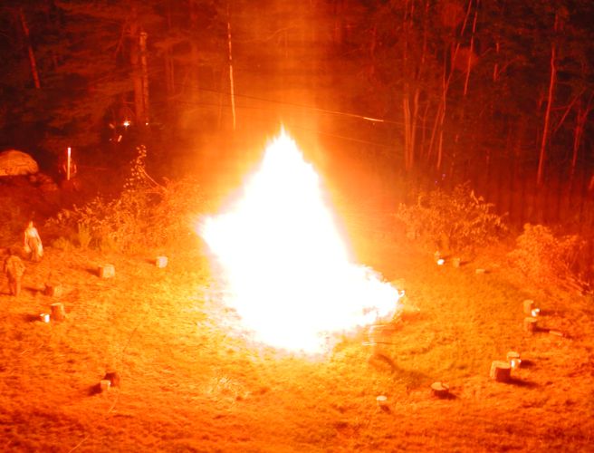 Bonfire sawdust blaze
