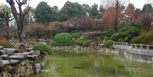 Pond at Chungnyeol Shrine
